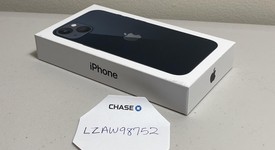 New
													Apple iPhone 13 - Metro by T-Mobile, Midnight, 128 GB, A2482, photo 3 of 3