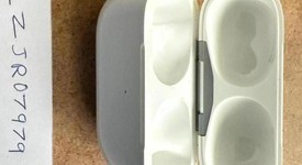 Used
													Apple AirPods Pro 2nd Gen - USB-C, photo 2 of 6