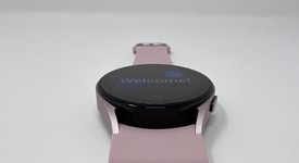 Mint
													Samsung Galaxy Watch5 - Unlocked, Gold, 40mm, photo 3 of 5