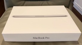 Mint
													MacBook Pro 2015 (Retina) - 13" - Silver, 512 GB, 16 GB, photo 2 of 5
