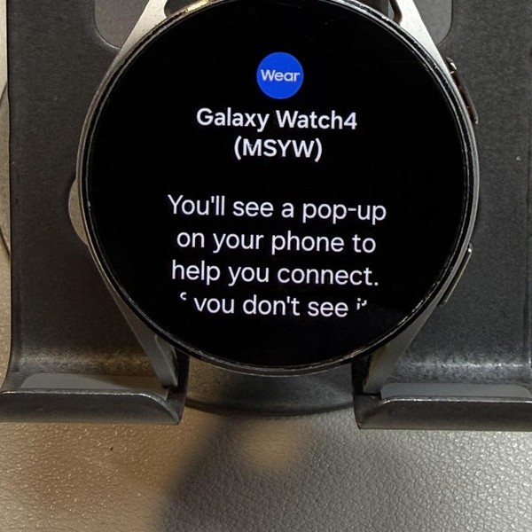 Samsung Galaxy Watch4 - Unlocked, Silver, 40mm