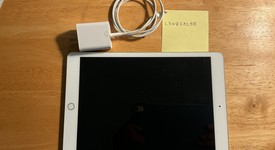 Good
													Apple iPad 8th Gen - Wi-Fi, Gray, 32 GB, A2270, photo 1 of 4