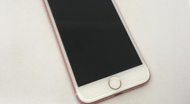 Good
													Apple iPhone 7 - Sprint, Rose Gold, 32 GB, A1660, photo 4 of 12