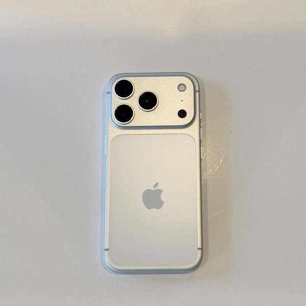 Apple iPhone 17 Pro - Unlocked, 256 GB, Silver, A3256