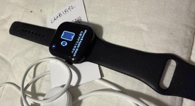 Good
													Apple Watch Series 10 42mm - Unlocked, Black, A3001 - Cellular, Aluminum, photo 3 of 8