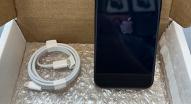 Mint
													Apple iPhone SE 3rd Gen 2022 - Unlocked, Midnight, 64 GB, A2595, photo 2 of 7