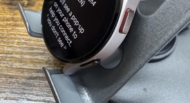 Good
													Samsung Galaxy Watch4 - Unlocked, Gold, 40mm, photo 4 of 5