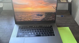Good
													MacBook Pro 2017 (With Touch Bar) - 15" - I7, Gray, 512 GB, 16 GB, photo 1 of 7