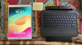 Good
													Apple iPad Pro 10.5" - Wi-Fi, Rose Gold, 64 GB, photo 1 of 4