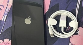 Good
													Apple iPhone SE 2nd Gen 2020 - AT&T, Black, 64 GB, A2275, photo 3 of 6