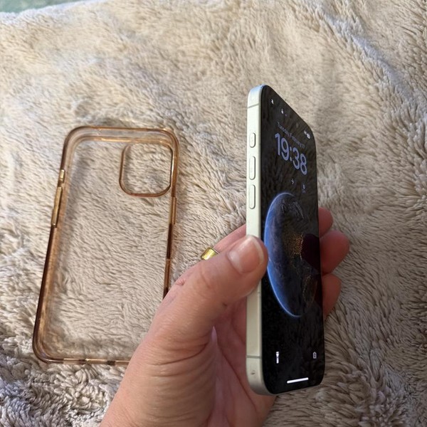 Apple iPhone 16 - Verizon, 128 GB, White, A3081