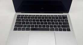 Mint
													MacBook Air 2019 - 13" - I5, Silver, 256 GB, 16 GB, photo 1 of 6