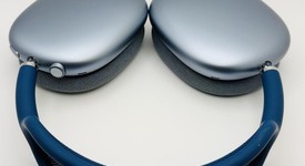 Used
													Apple AirPods Max - Sky Blue, photo 5 of 9