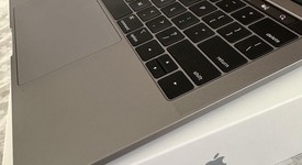 Good
													MacBook Pro 2019 - 13" - I5, Gray, 256 GB, 8 GB, photo 5 of 11