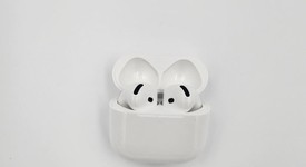 Used
													Apple AirPods 4th Gen - Active Noise Cancellation, photo 2 of 6
