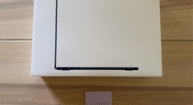 New
													MacBook Air 2025 (M4) - 13" - Apple M4, Midnight, 512 GB, 16 GB, photo 2 of 4