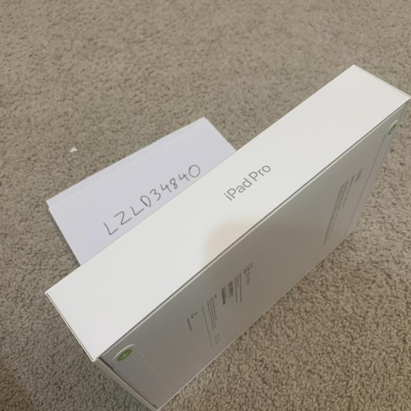 Apple iPad Pro 11 inch (M4) 2024 - Wi-Fi, 256 GB, Silver, 8 GB, A2836, Standard Glass