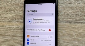 Mint
													Apple iPhone SE 3rd Gen 2022 - Unlocked, Midnight, 256 GB, A2595, photo 4 of 9