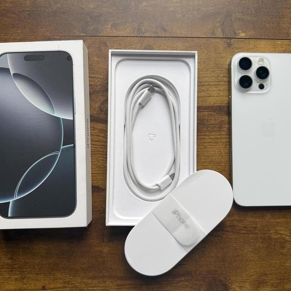 Apple iPhone 16 Pro Max - Unlocked, 256 GB, White, A3084