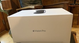 Mint
													Apple Vision Pro - 512 GB, photo 3 of 10