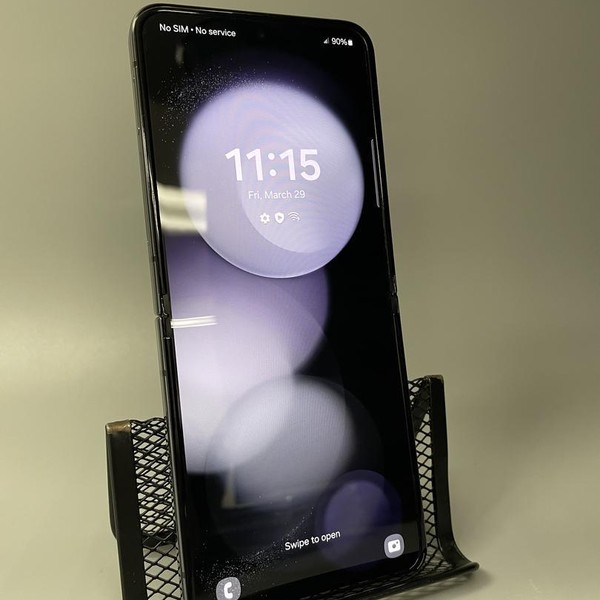 Samsung Galaxy Z Flip5 - Unlocked Non-US, 512 GB, Graphite, 8 GB, SM-F731B