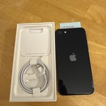 Good Apple iPhone SE 3rd Gen 2022 - Unlocked, 64 GB, Midnight, A2595