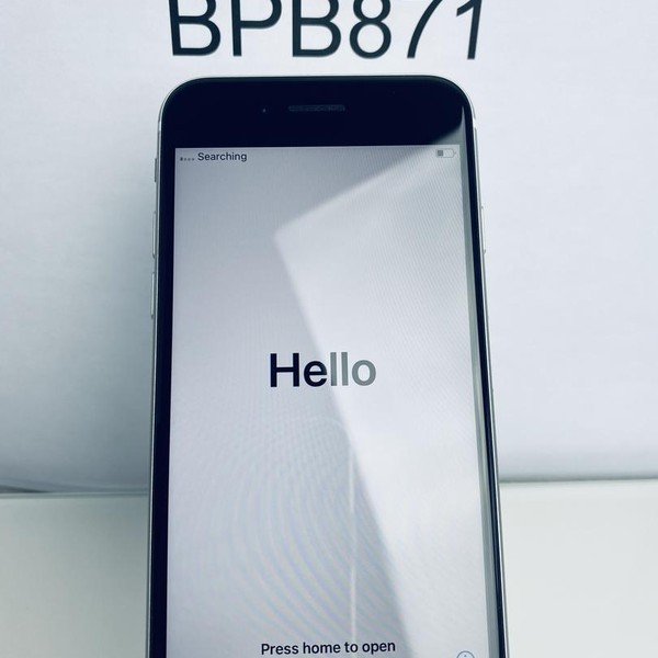 Apple iPhone SE 3rd Gen 2022 - Unlocked, Starlight, 64 GB, A2595