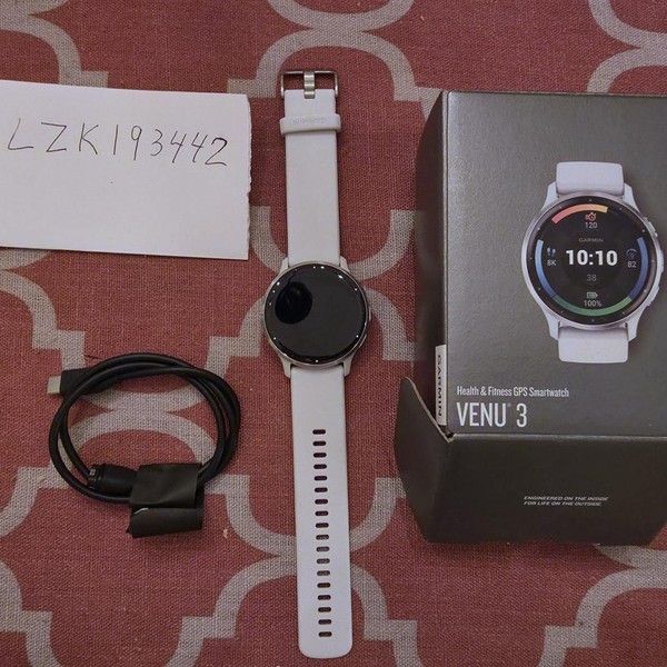 Garmin Venu 3 - White
