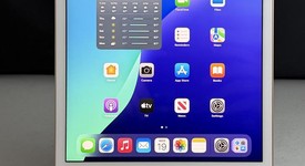 Good
													Apple iPad 7th Gen - Unlocked, Gold, 32 GB, A2200, photo 1 of 12