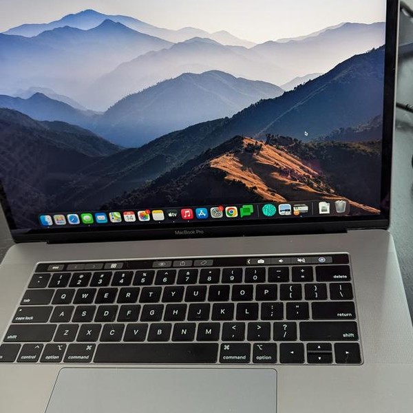 MacBook Pro 2019 - 15 inch - I7, Gray, 256 GB, 16 GB