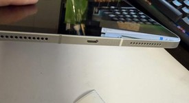 Mint
													Apple iPad 10th Gen - Unlocked, Silver, 64 GB, A2757, photo 4 of 6