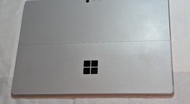 Good
													Microsoft Surface Pro 5 (2017) - Wi-Fi, Silver, 128 GB, 8 GB, photo 4 of 5