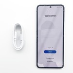 Mint Samsung Galaxy Z Flip5 - AT&T, 256 GB, Graphite, 8 GB, SM-F731U