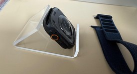 Mint
													Apple Watch Ultra 2 49mm - Unlocked, Black, A2986, photo 3 of 4