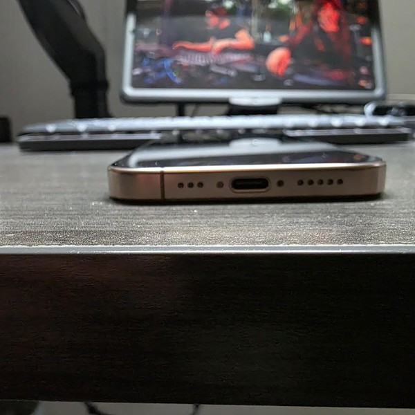 Apple iPhone 16 Pro - T-Mobile, 128 GB, Desert, A3083