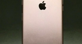 Good
													Apple iPhone 7 Plus - Sprint, Rose Gold, 32 GB, A1661, photo 2 of 3