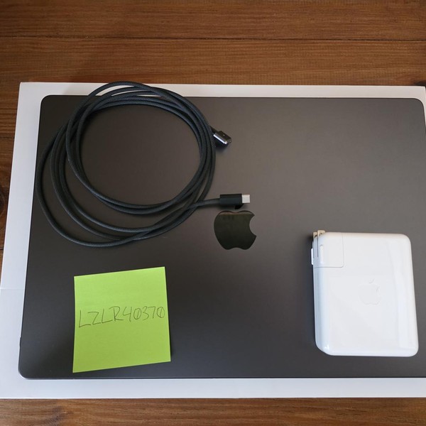 MacBook Pro Late 2023 (M3) - 16 inch - 2 TB, Black, 64 GB, Apple M3 Max 16-core, 40-core GPU