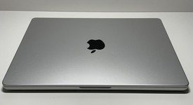 Good
													MacBook Pro 2021 - 14" - Apple M1 Max, Silver, 1 TB, 64 GB, photo 2 of 7