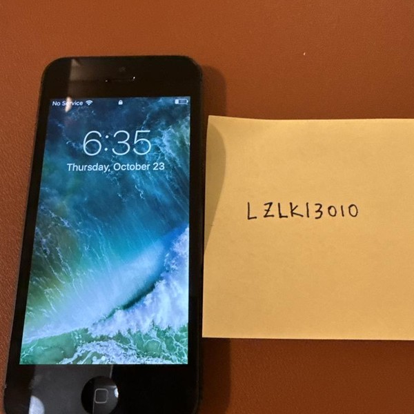 Apple iPhone 5 - Unlocked, 16 GB, Black, A1428