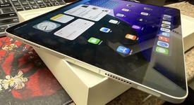 Good
													Apple iPad Pro 12.9" 6th Gen 2022 - Unlocked, Silver, 256 GB, photo 2 of 7