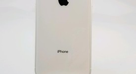 Mint
													Apple iPhone Xr - Unlocked, White, 64 GB, A1984, photo 4 of 5