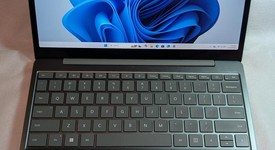 Good
													Microsoft Surface Laptop Go 2 - I5, Platinum, 128 GB, 8 GB, photo 2 of 8