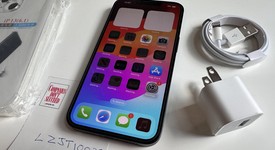 Mint
													Apple iPhone 13 - Unlocked, Midnight, 128 GB, A2482, photo 6 of 6