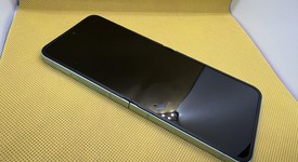Good
													Samsung Galaxy Z Flip6 - Unlocked, Mint, 256 GB, 12 GB, SM-F741U1, photo 2 of 3