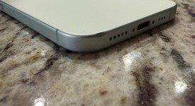 Good
													Apple iPhone 15 - Unlocked, Green, 128 GB, A2846, photo 4 of 9