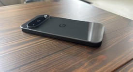 Mint
													Google Pixel 10 - Unlocked, Obsidian, 128 GB, GLBW0, photo 5 of 9