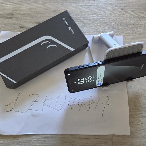 Samsung Galaxy Z Flip7 FE - Spectrum, 256 GB, Black, 8 GB, SM-F761U