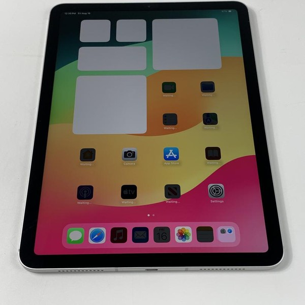 Apple iPad Air 4th Gen - Wi-Fi, 256 GB, Silver, A2316