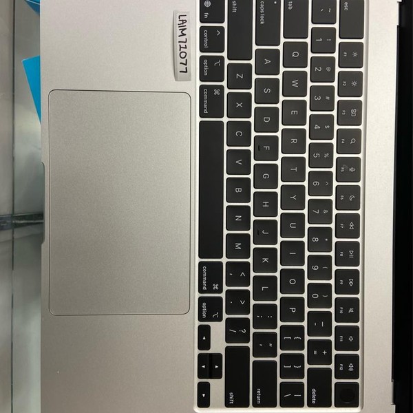 MacBook Air 2025 (M4) - 15 inch - 1 TB, Silver, 24 GB, Apple M4
