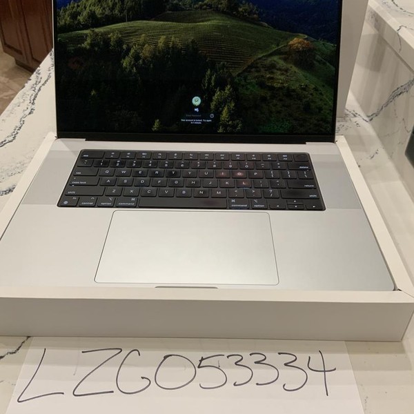 MacBook Pro 2023 - 16 inch - 1 TB, Silver, 32 GB, Apple M2 Pro 12-core